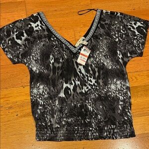 American Rag Black and Gray Leopard Print Top